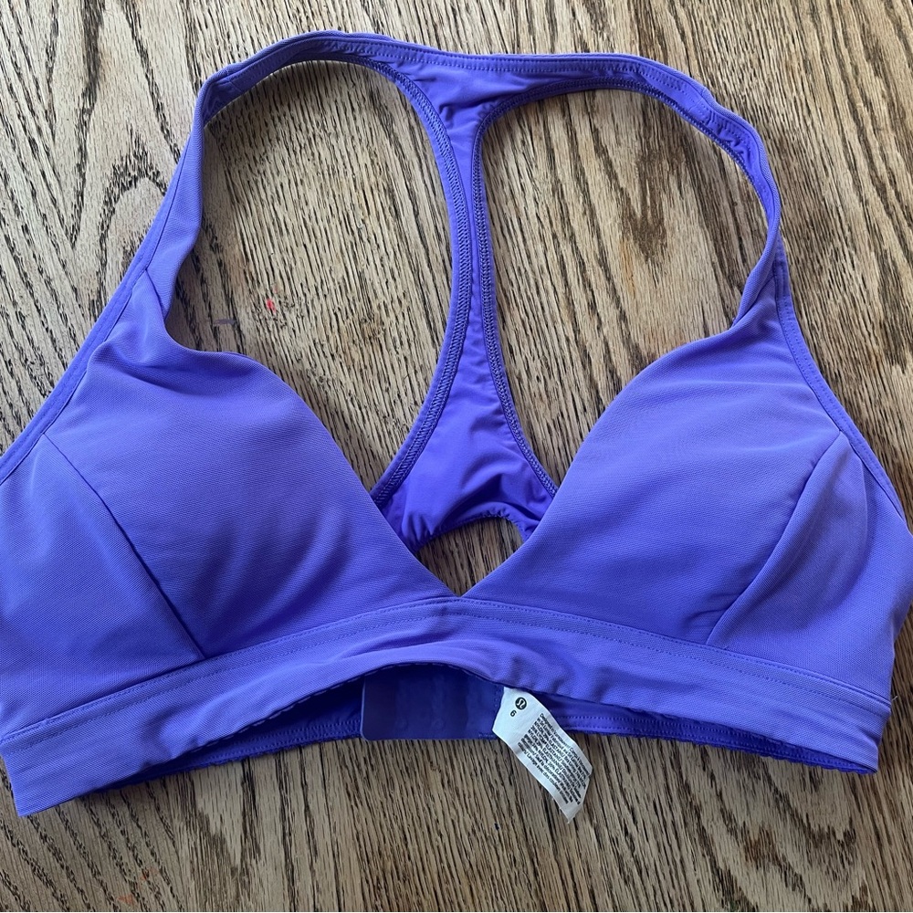 Lululemon sports bra size 6
